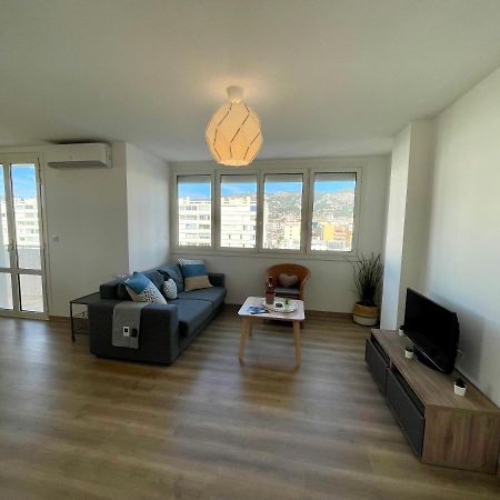 Le Marsouin Yourhosthelper Toulon Bagian luar foto